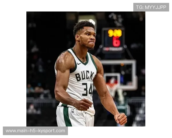 雄鹿惊魂！字母哥连刷里程碑，仍暴露外线依赖症